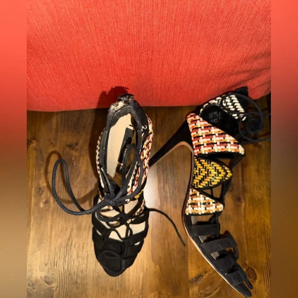 ZARA Sandal Strappy Black Faux Suede Woven Multicolor Stiletto Heel EUC sz 41